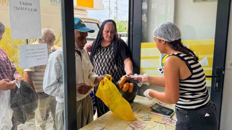Tarsus Belediyesinden ‘halk ekmek’ büfeleriyle hem gıda desteği hem kadın istihdamı