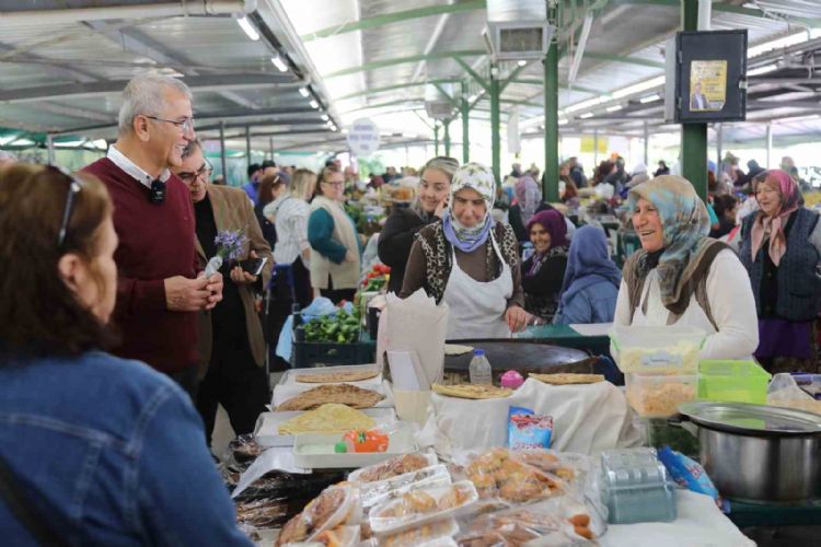 Başkan Tarhan: "Engellemelere rağmen seçimlere bağımsız aday olarak gireceğim"