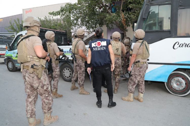 Mersin’de dublörlü dolandırıcılık çetesine operasyon: 21 gözaltı