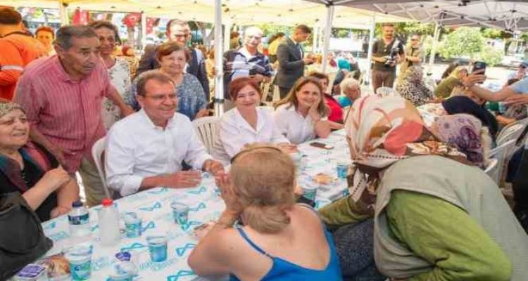 Yaşalmış vatandaşlar '80'ler buluşması'nda 'yaza merhaba' dedi