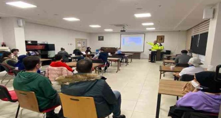 Yaşlı ve engelli bakım merkezlerinde trafik eğitimi