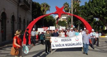 MERSİN'DE 7'DE 70'E HERKES YÜRÜDÜ