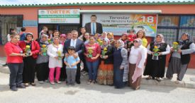 BAŞKAN TUNA’DAN ANNELERE 50 BİN ÇİÇEK