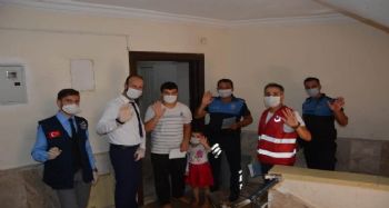 Mersin'de yabancı uyruklu aileler korona virüse karşı bilgilendiriliyor
