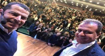Gazeteci Cüneyt Özdemir, Mersin'de iletişimin alfabesini tecrübeleriyle anlattı