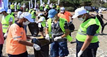 Büyükşehirden carettaların yuvalama alanında temizlik