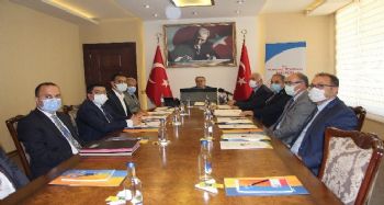 Mersin'in üç önemli projenin imzaları atıldı