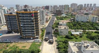Mersin'de yol yapım ve bakım çalışmaları devam ediyor