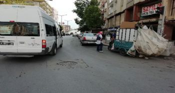 Çocuk koruma mobil ekibi Tarsus'ta sokak çalışması yaptı