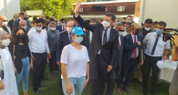 Milli Eğitim Bakanı Selçuk öğrencilerle buluştu