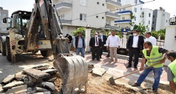 Toroslar'da 240 bin ton asfalt döküldü