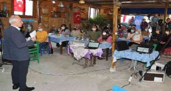 Akdeniz'de kadın çiftçilere İş Sağlığı ve Güvenliği eğitimi verildi