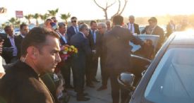 BAŞBAKAN YARDIMCISI ELVAN MUT'TA MUHTARLARLA BİR ARAYA GELDİ