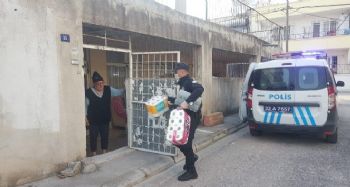 Evinden çıkamayanlara polis desteği