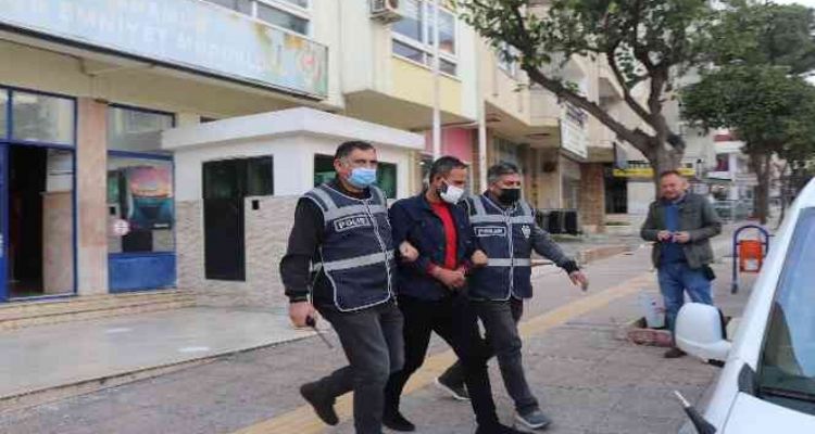 Tarsus'ta dere yatakları temizleniyor