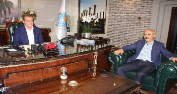 Elvan'dan yeni başkanlara ‘hayırlı olsun’ ziyareti