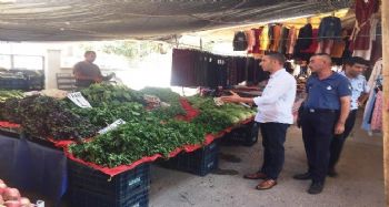 Toroslar'da semt pazarlarında etiket denetimi