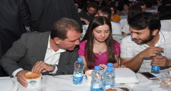 Seçer, üniversite öğrencileriyle ikinci kez iftarda buluştu
