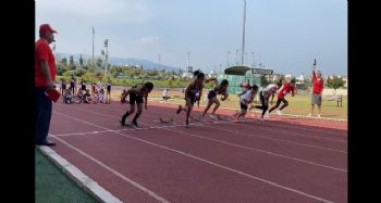 ‘Kır Çiçekleri’, Küçükler Atletizm Festivali'nde ilk üçe girdi
