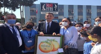 Bakan Selçuk: "Şu andaki bakış açımız okulların 6 Eylül tarihinde açılması yönünde"