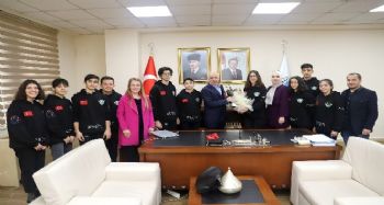 R3D3 robot takımından Gültak'a ziyaret