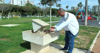 Mersin'de parklara su tasarruflu çeşme yerleştirildi