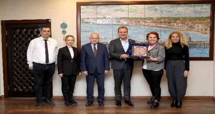 EMITT 2022'nin ‘En iyi stant’ ödülü Mersin Büyükşehir Belediyesinin