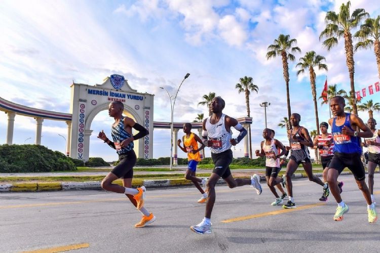 Uluslararası Mersin Maratonu, rekor katılımla bu yıl 6. kez koşulacak
