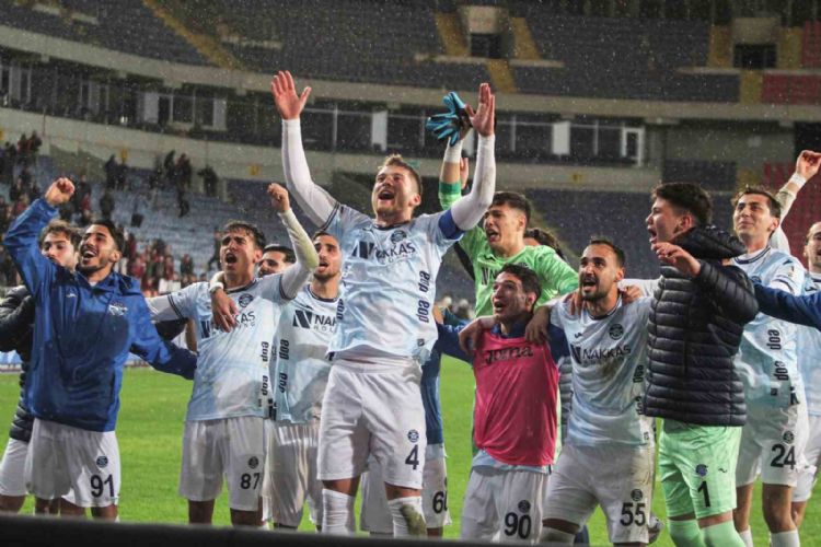 Trendyol Süper Lig: Atakaş Hatayspor: 1 - Adana Demirspor: 3 
