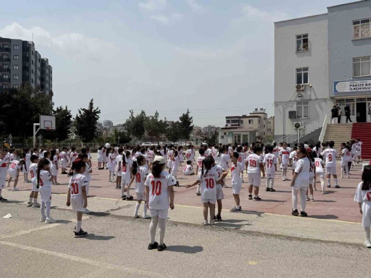 Yüzlerce öğrenciden Arda Güler’e "10 numara" davet