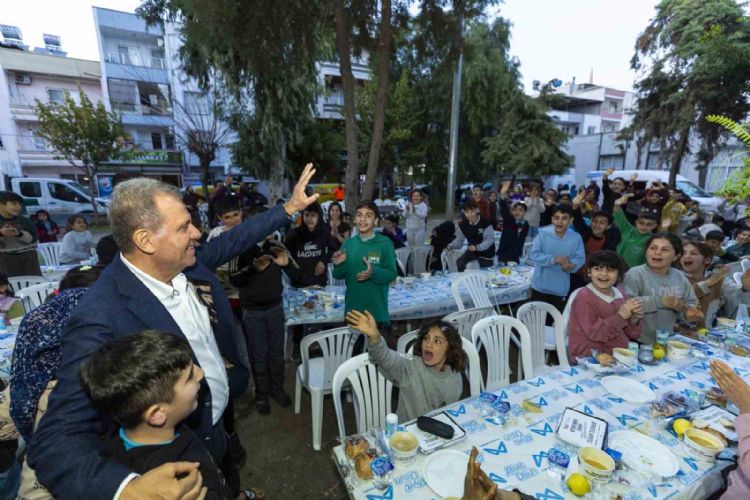 Başkan Seçer, iftar sofrasında vatandaşlarla bir araya geldi