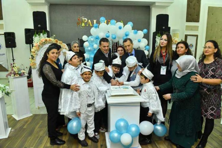 Başkan Özyiğit, özel çocukları sünnet düğünlerinde de yalnız bırakmadı 