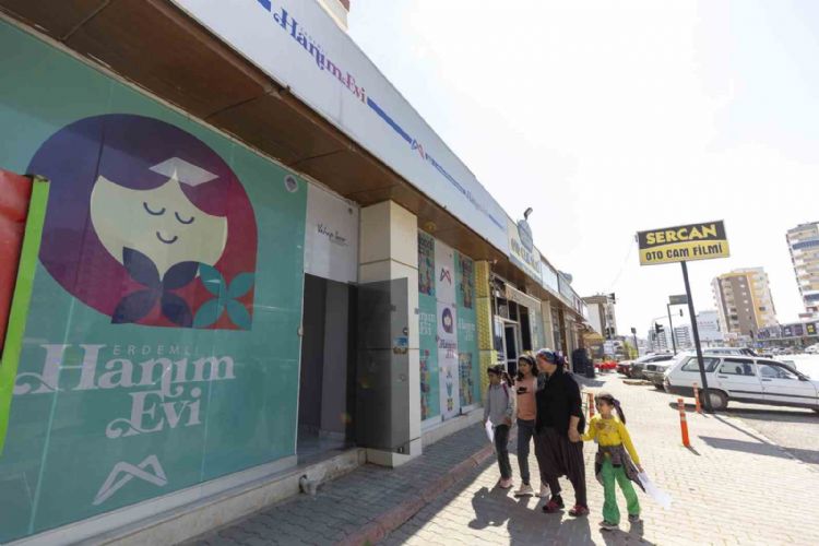 Erdemli’de kadınlar için ‘hanım evi’ hizmete açıldı