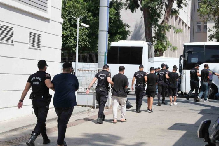Mersin merkezli dolandırıcılık operasyonu: 57 gözaltı