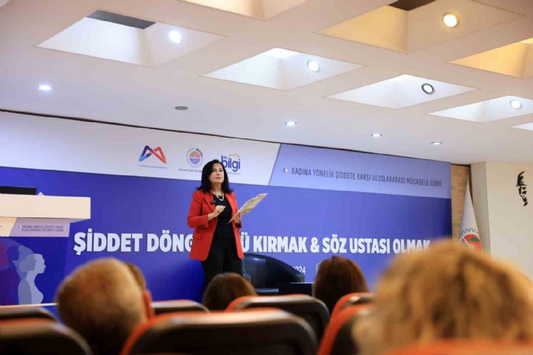 Mersin’de kadınlara şiddetle mücadele yöntemleri anlatıldı