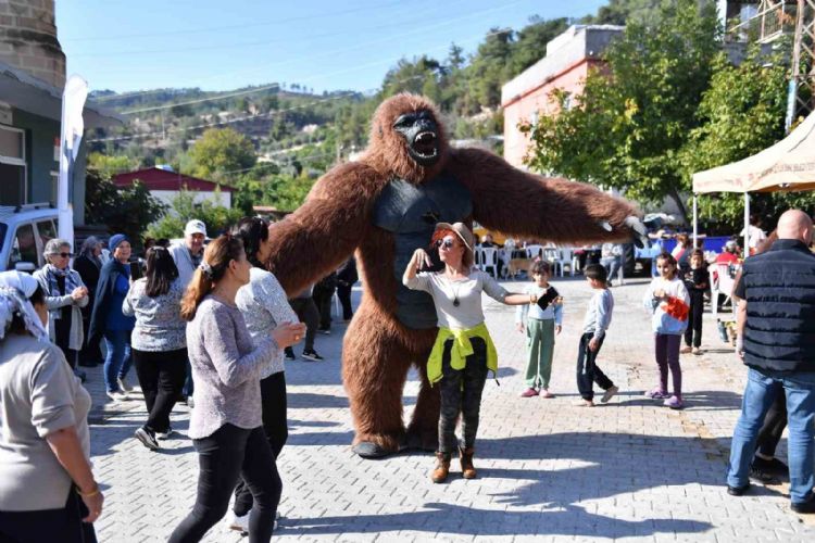 Mersin’de ‘Kırsal Mahalle Buluşmaları’ devam ediyor