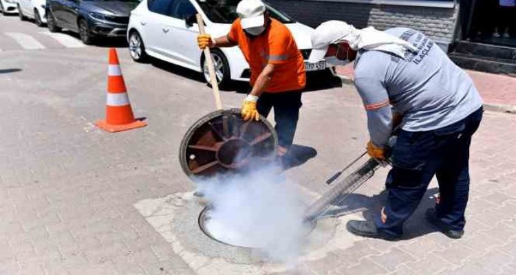 Mersin'de 160 bin noktada düzenli ilaçlama yapılıyor