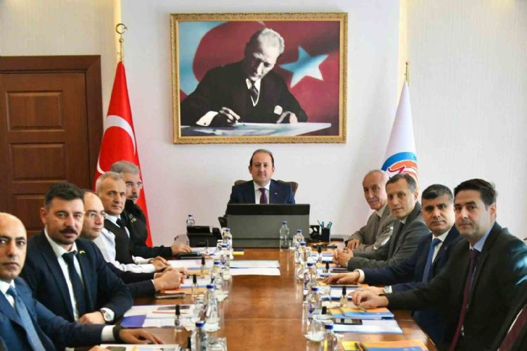 Kış Tedbirleri Koordinasyon Toplantısı Vali Pehlivan başkanlığında yapıldı