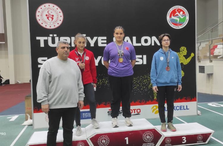 ‘Kır çiçekleri’, 7 Türkiye derecesi ile Mersin’e döndü