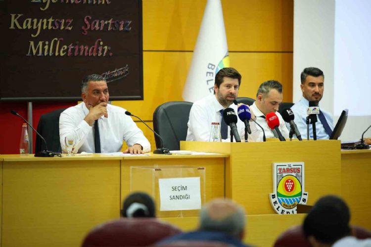 Boltaç: Tiyatro Müdürlüğü kapatılmadı