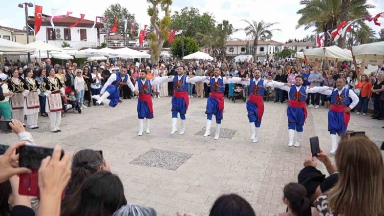 Mersin ekibi Manavgat’ta festivale katıldı