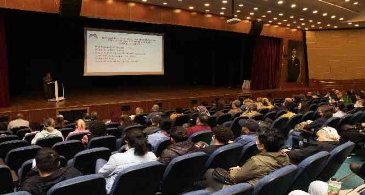Mersin Büyükşehir Belediyesinden 'yerel hayvan koruma görevlisi' eğitimi
