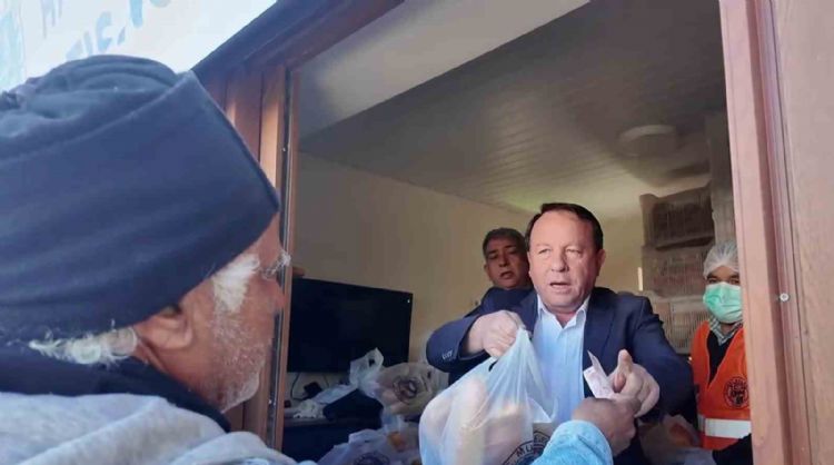 Mersin’de Halk Ekmek Büfesinde Ramazan ayı boyunca ekmek 2.5 lira