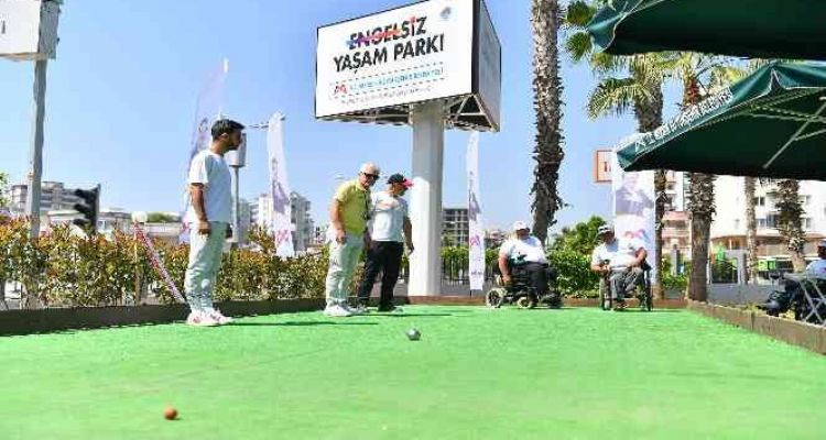 Mersin'de 'Engelsiz Bocce Turnuvası' düzenlendi