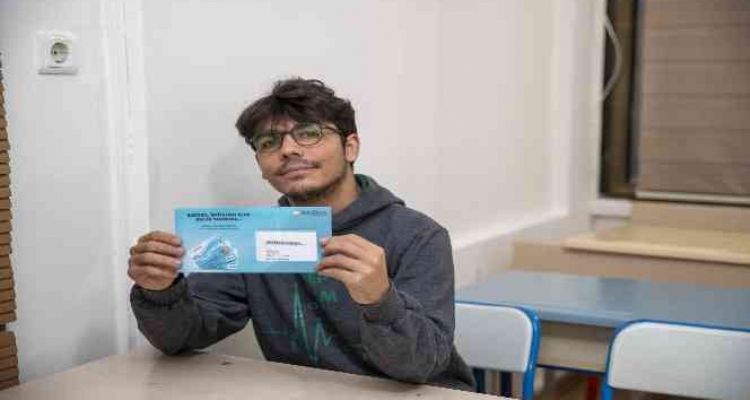 Mersinde öğrenim desteklerinin ilk kısmı öğrencilerin hesabında