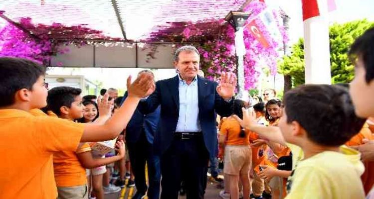 Başkan Seçer: "Günümüzün en büyük hastalığı insanları ötekileştirmek"