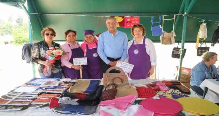 Mezitli'de bir kadın üretici pazarı daha açıldı