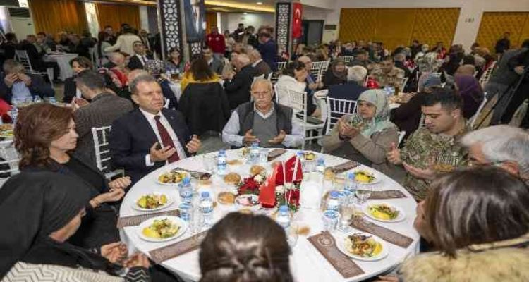 Seçer, şehit aileleri ve gazilerle bir araya geldi