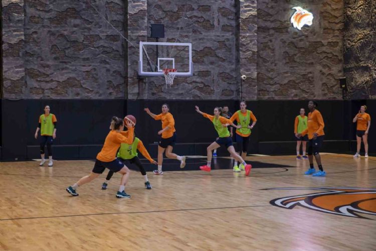 ÇBK Mersin Başantrenörü Yıldızoğlu: Ülkemizi ve şehrimizi Final Four’da temsil etmek bizim için gurur verici