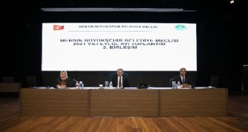 Seçer: "Borçlanma konusunda ket vurmayın"